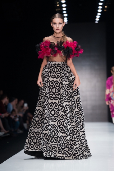 Коллекция Zulfiya Sulton. Mercedes-Benz Fashion Week Russia:                                                            FashionTime Designers, весна-лето 2016