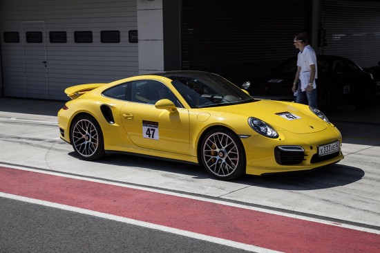 Открытие чемпионата 2014 Porsche Club Cup