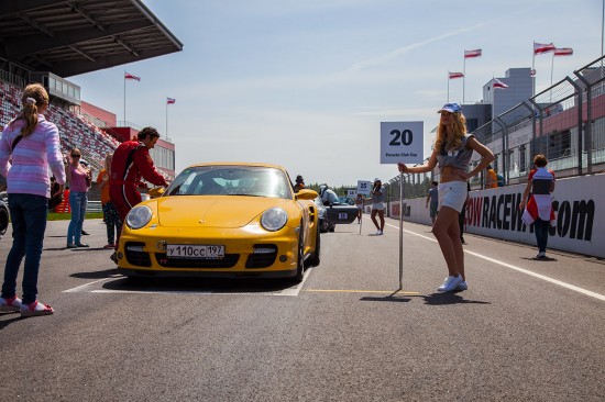 Открытие чемпионата 2014 Porsche Club Cup