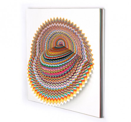 Radial Reverie / 51 x 51см / вырезанная вручную цветная бумага, основа - дерево / 2008, Jen Stark
