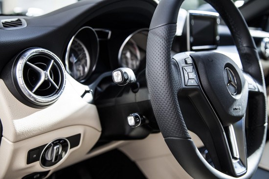 От чего «замирает сердце» Родиона Газманова. Тест-драйв Mercedes-Benz CLA 250 4matic
