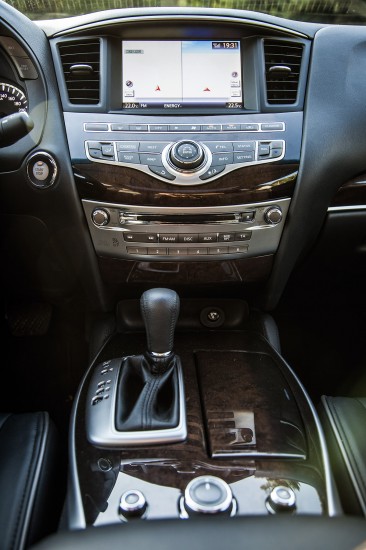 Infiniti QX60 - Тест-драйв с Родионом Газмановым 