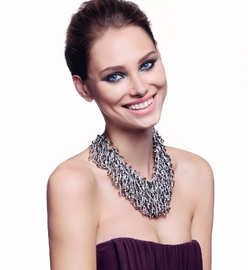 ПОЧУВСТВУЙ СЕБЯ КОРОЛЕВОЙ С КОЛЛЕКЦИЕЙ УКРАШЕНИЙ ROYAL BY ORIFLAME