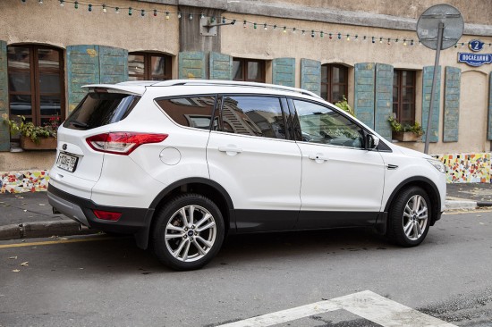 Яна Лапутина протестировала новый Ford Kuga
