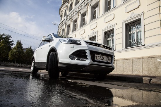 Яна Лапутина протестировала новый Ford Kuga