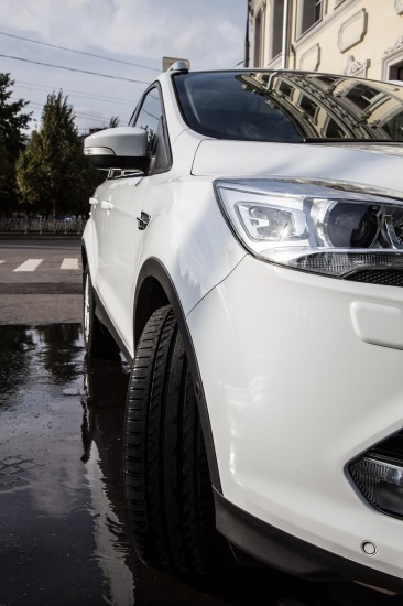 Яна Лапутина протестировала новый Ford Kuga