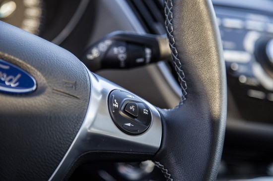 Яна Лапутина протестировала новый Ford Kuga