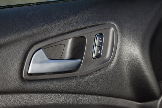 Яна Лапутина протестировала новый Ford Kuga