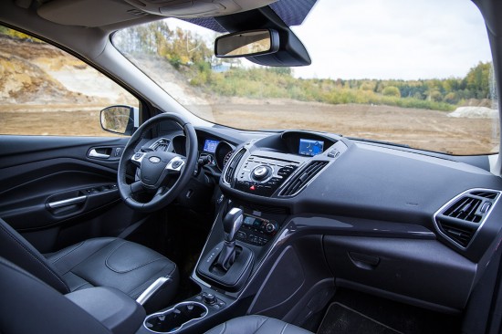 Яна Лапутина протестировала новый Ford Kuga