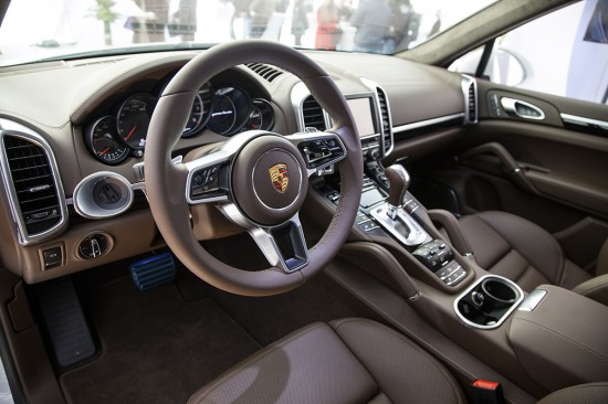 ТЕСТ-ДРАЙВ НОВОГО PORSCHE CAYENNE НА ГОНОЧНОМ АВТОДРОМЕ ADM RACEWAY МЯЧКОВО