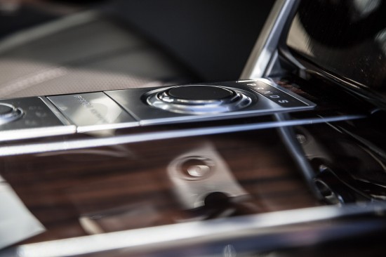 Тест-драйв Range Rover Vogue SE. Размер имеет значение