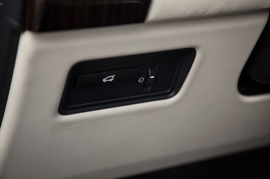 Тест-драйв Range Rover Vogue SE. Размер имеет значение