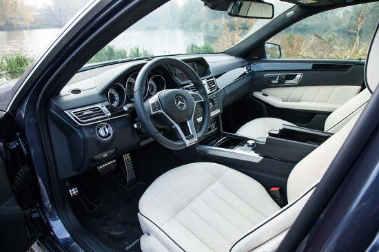 Mercedes-Benz E 400 – авторитетная машина для самых мужественных