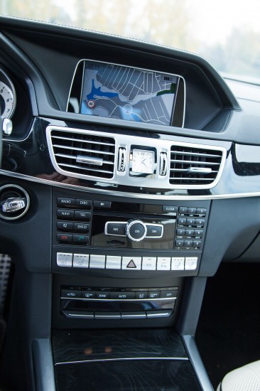 Mercedes-Benz E 400 – авторитетная машина для самых мужественных