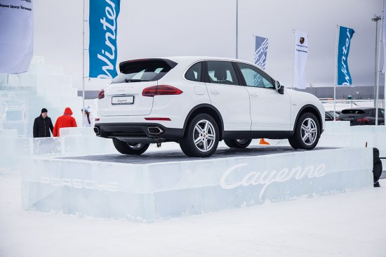 Московский Porsche Winter Festival 2015: преимущества зимней езды на высоких скоростях