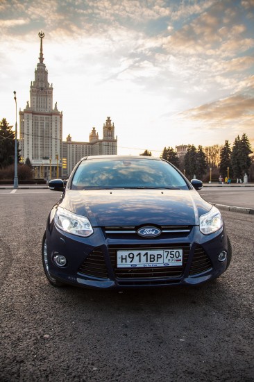 Какие люди в Голливуде или Тест-Драйв Ford Focus с Анной Калашниковой