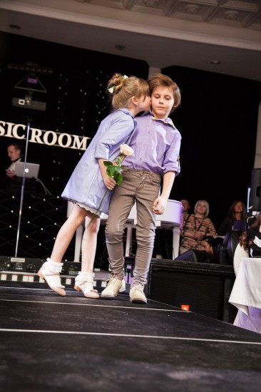 HIGH FASHION SHOW