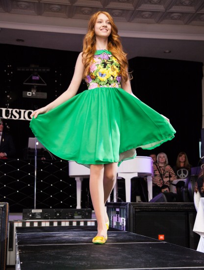 HIGH FASHION SHOW