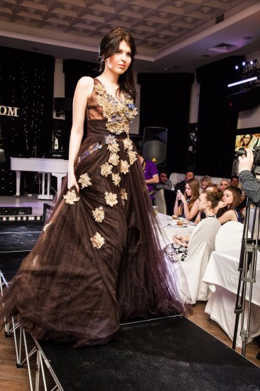 HIGH FASHION SHOW
