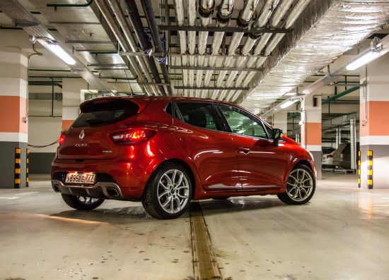 Renault Clio RS – тестируем изящного «француза»