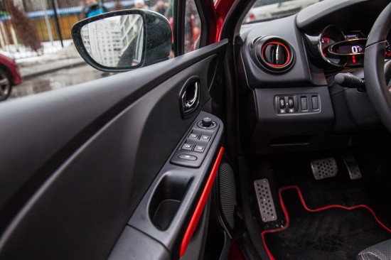 Renault Clio RS – тестируем изящного «француза»