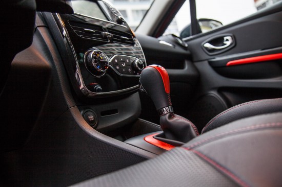 Renault Clio RS – тестируем изящного «француза»