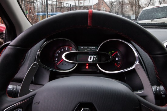 Renault Clio RS – тестируем изящного «француза»