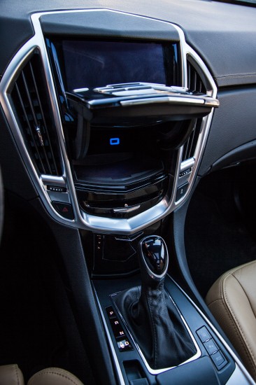 Cadillac SRX – машина для нового поколения