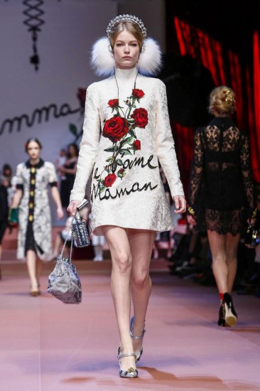 Материнская гордость от Dolce & Gabbana, осень 2015 / зима 2016