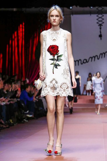 Материнская гордость от Dolce & Gabbana, осень 2015 / зима 2016