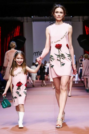 Материнская гордость от Dolce & Gabbana, осень 2015 / зима 2016