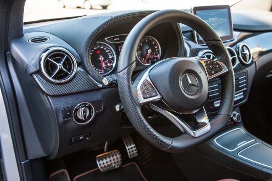 Mercedes-Benz B 200 CDI 4MATIC – франт с нордическим характером