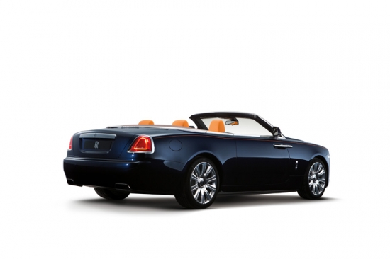 Кабриолет Rolls-Royce Dawn — бескомпромиссная роскошь в мире автомобилей