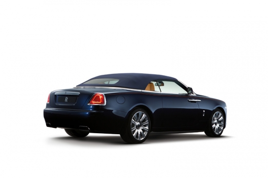 Кабриолет Rolls-Royce Dawn — бескомпромиссная роскошь в мире автомобилей