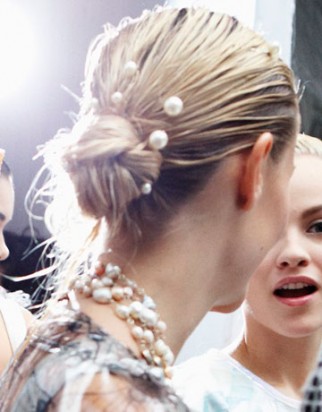 Chanel. Прически и стрижки весна-лето 2012