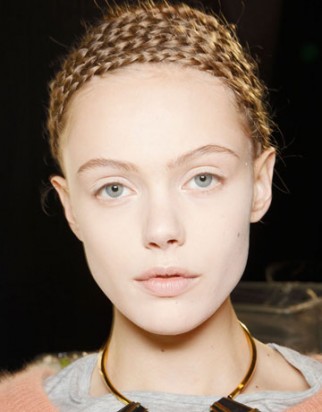 Alexander McQueen. Прически и стрижки весна-лето 2012 