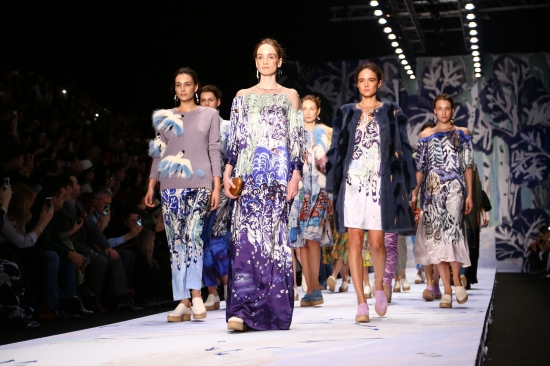 Alena Akhmadullina. MERCEDES-BENZ FASHION WEEK RUSSIA