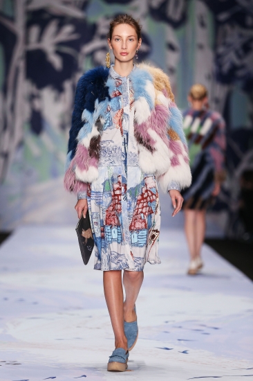 Alena Akhmadullina. MERCEDES-BENZ FASHION WEEK RUSSIA
