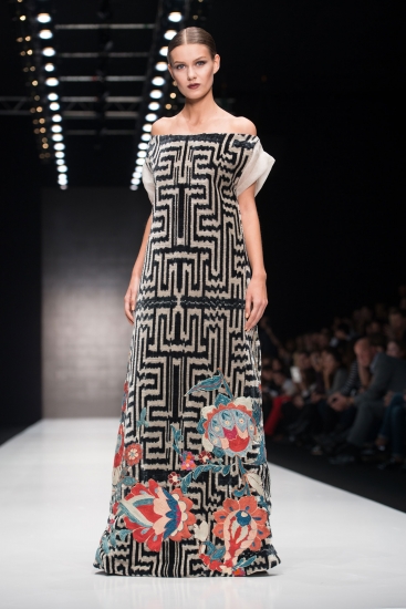 Коллекция Zulfiya Sulton. Mercedes-Benz Fashion Week Russia:                                                            FashionTime Designers, весна-лето 2016