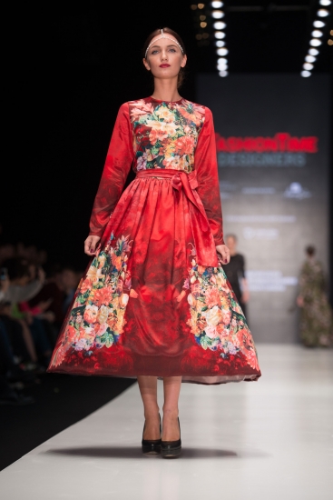 Коллекция KARINA KHIMCHINSKAYA. Mercedes-Benz Fashion Week Russia:                                                            FashionTime Designers, весна-лето 2016