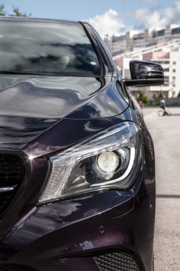 Mercedes CLA 250 Shooting Brake 4Matic оценивают Дарья и Екатерина Носик
