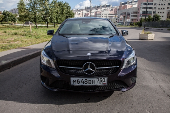 Mercedes CLA 250 Shooting Brake 4Matic оценивают Дарья и Екатерина Носик