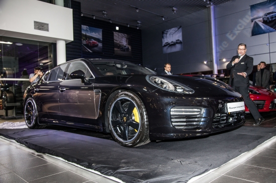 Porshe Panamera Turbo S Executive – горячие эмоции перед зимними холодами