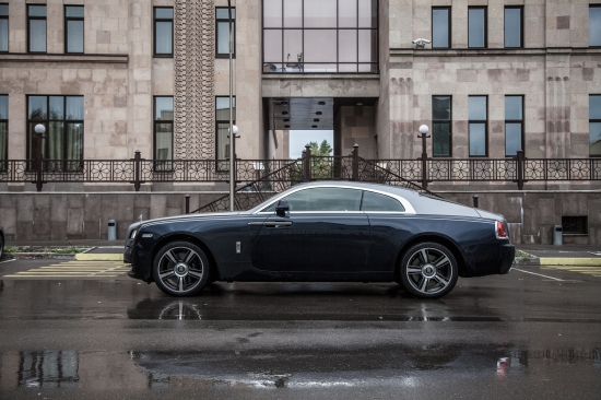 Rolls-Royce Wraith – доступная роскошь нашего времени