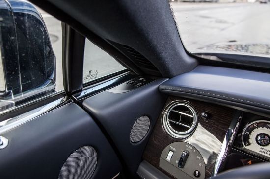 Rolls-Royce Wraith – доступная роскошь нашего времени