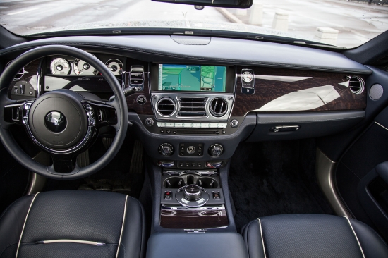 Rolls-Royce Wraith – доступная роскошь нашего времени