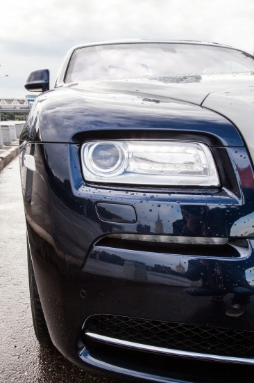 Rolls-Royce Wraith – доступная роскошь нашего времени