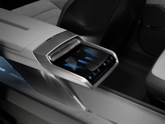 Мировые премьеры Audi на автосалоне NAIAS 2016 в Детройте