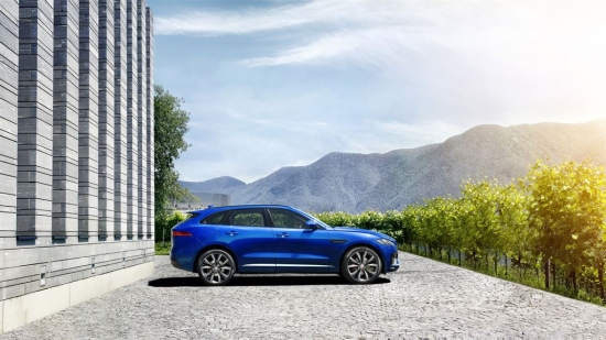 Новый F-PACE стал одной из самых ярких премьер 2015 года