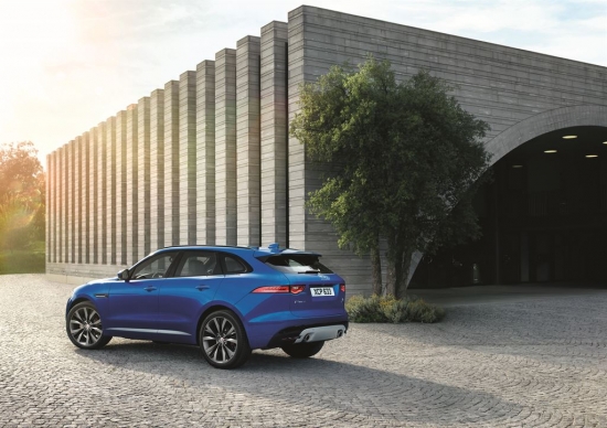Новый F-PACE стал одной из самых ярких премьер 2015 года